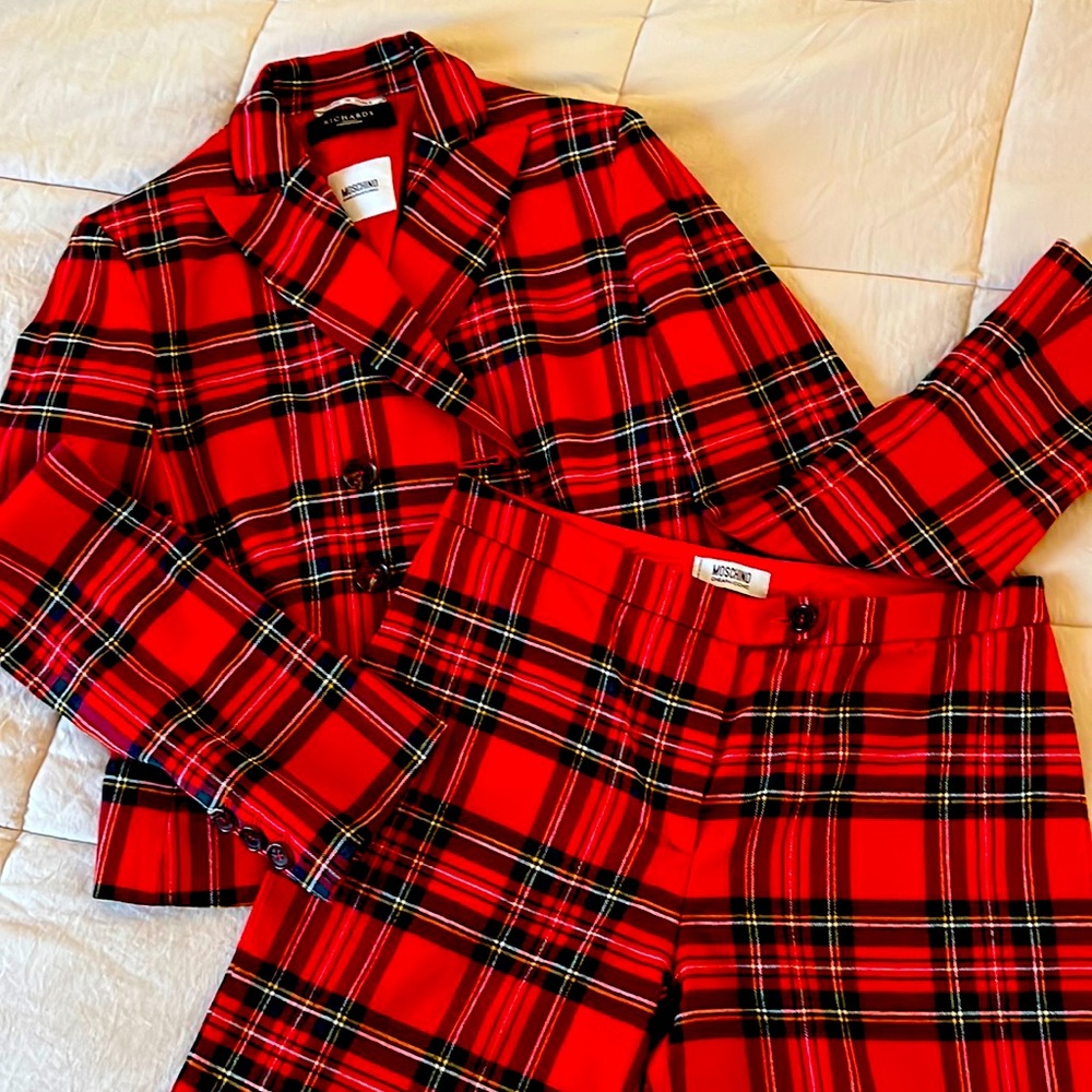 Woman’s Moschino Cheap and Chic 2 piece suit!